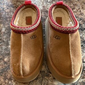 UGG Tazz 11